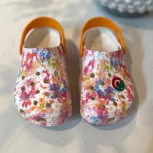 Kids CROCS size 2 tie dye colors with a Target/Starbucks Charm